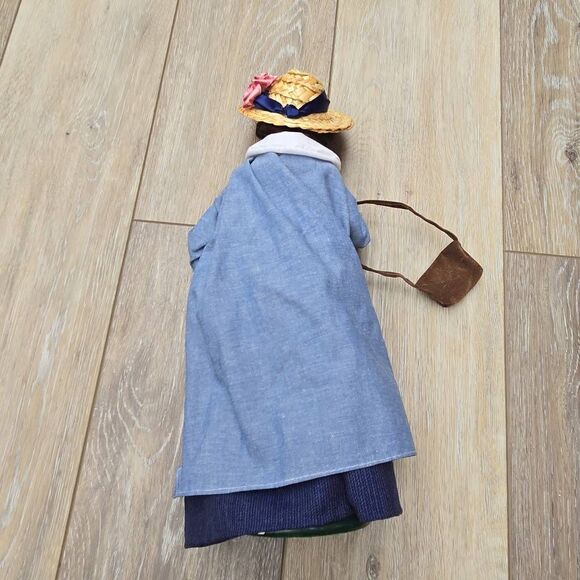 Byers Choice The Carolers Artist or Teacher 13" standing doll vintage 2000 - Picture 9 of 12